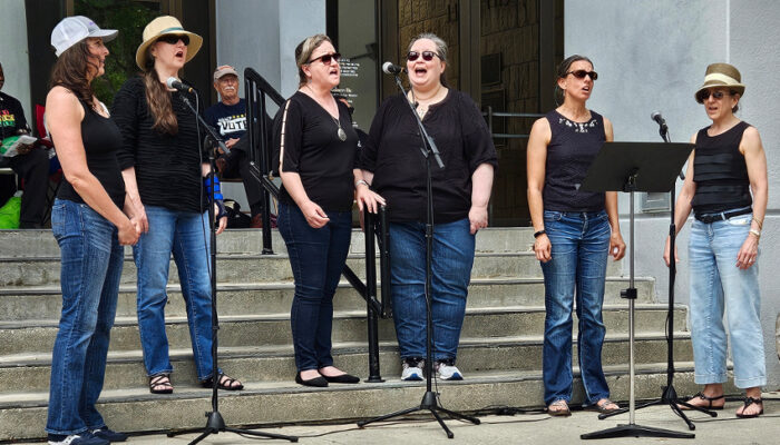 a capella group Resonance sings